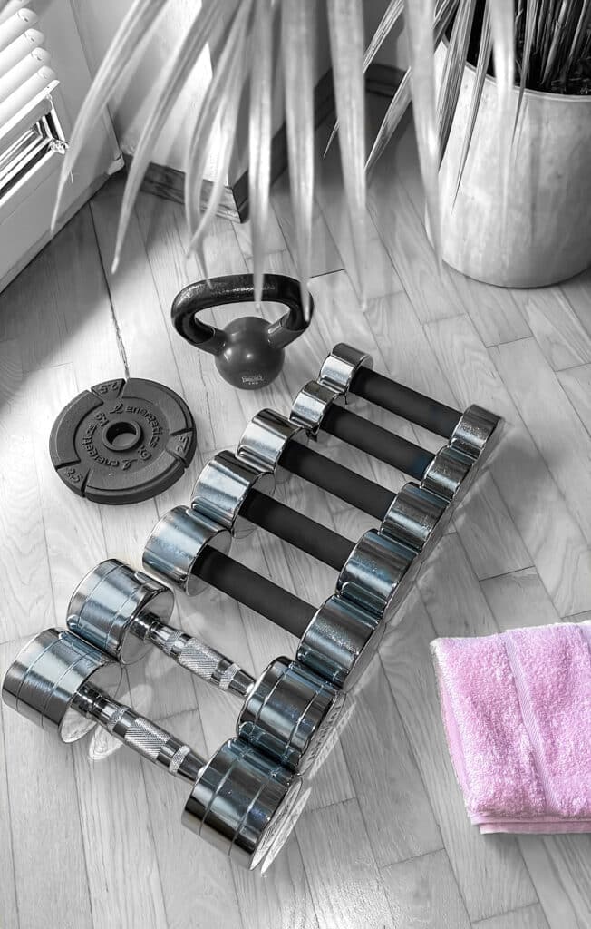 Fitness Equipment - Hanteln, Kettlebell und Gewichte 